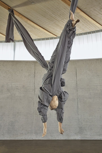 Paloma Varga Weisz (Thomas Schütte, 2017)