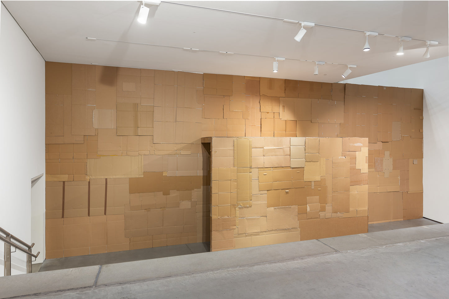 Josh Kline: Antibodies (Astrup Fearnley Museet, 2016)